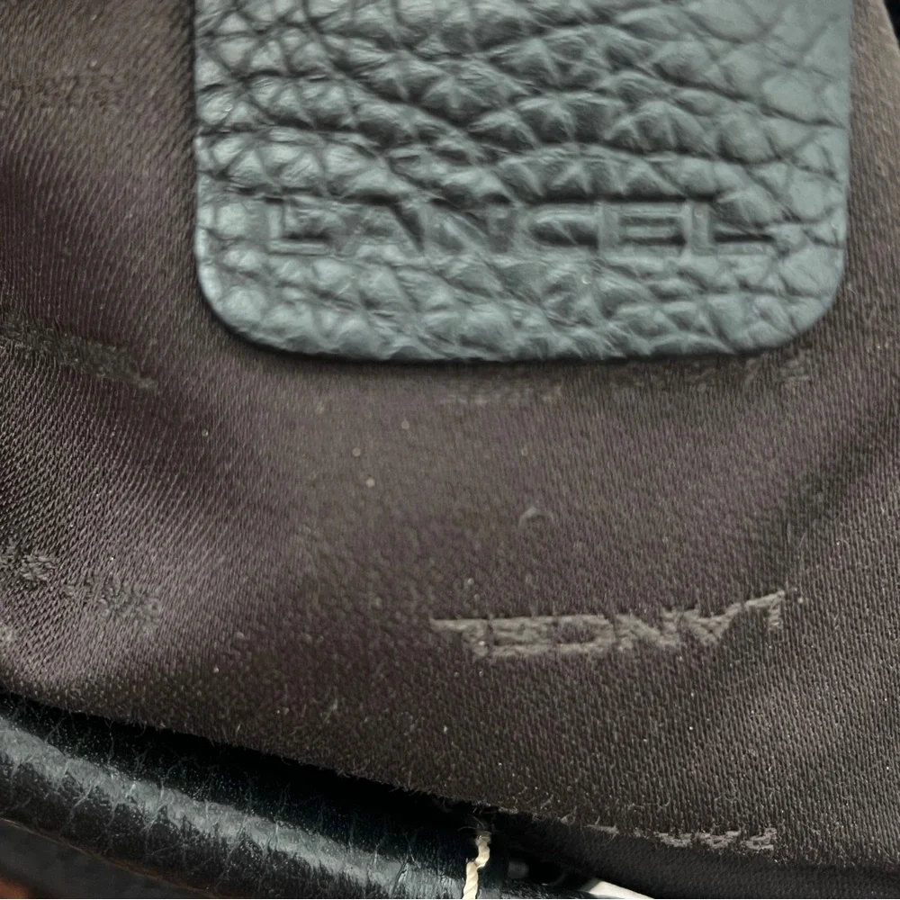 PRISTINE LANCEL CROISSANT SHOULDER BAG IN PEBBLED LEATHER NO SIGNS OF WEAR_11